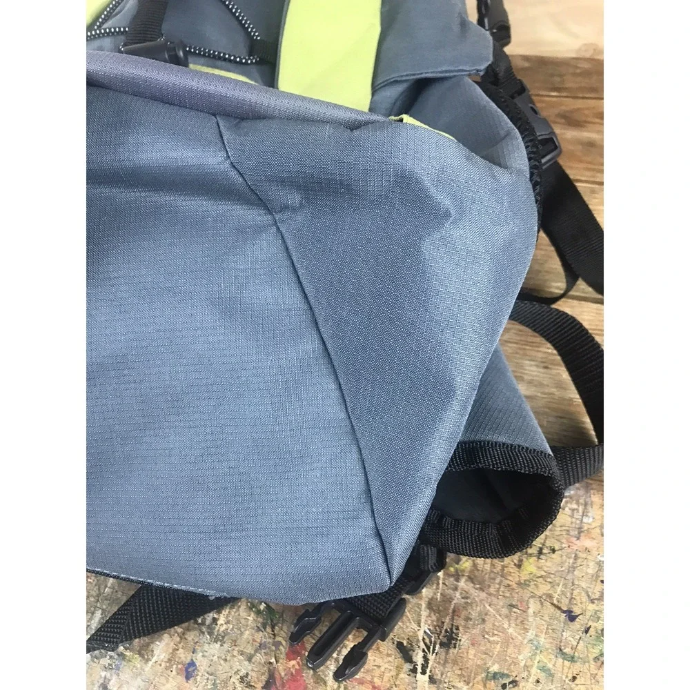 The North Face Terra 30 Hiking Backpack Green Gray 20